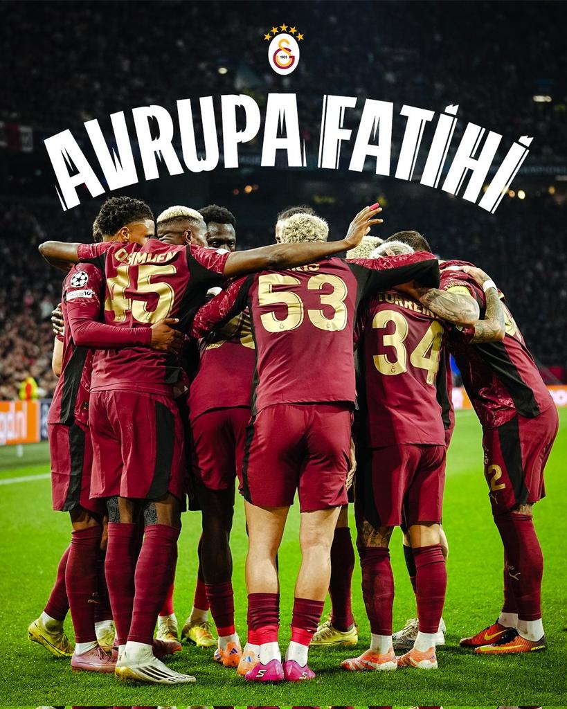 NE DÜNYALAR KADAR NE YERDEN GÖĞE

GALATASARAYLIYIM DE GÖĞSÜNÜ GERE GERE!