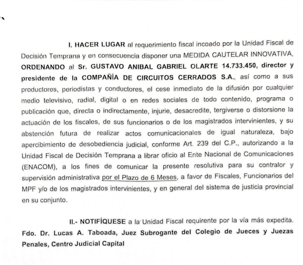 En Tucumán acaba de salir un fallo que prohibe a una compañía de cable, a todos sus periodistas, conductores y productores cuestionar la actuación de TODOS LOS FISCALES Y JUECES DE LA PROVINCIA. 

El denunciante es nada más y nada menos que el Ministro Fiscal Edmundo Jiménez