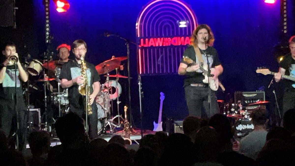 ConnellyPatrick's tweet photo. Wow. If there’s a better live band than @lackofafromusic then I’ve yet to see them. If this is their last tour then it’s been a privilege to see them a couple of times. 
Unbelievable again at @bandonthewall 
Massive thanks to Adam Gibbon for the chat at the end ❤️❤️ #topman https://t.co/w0jIa7hueD