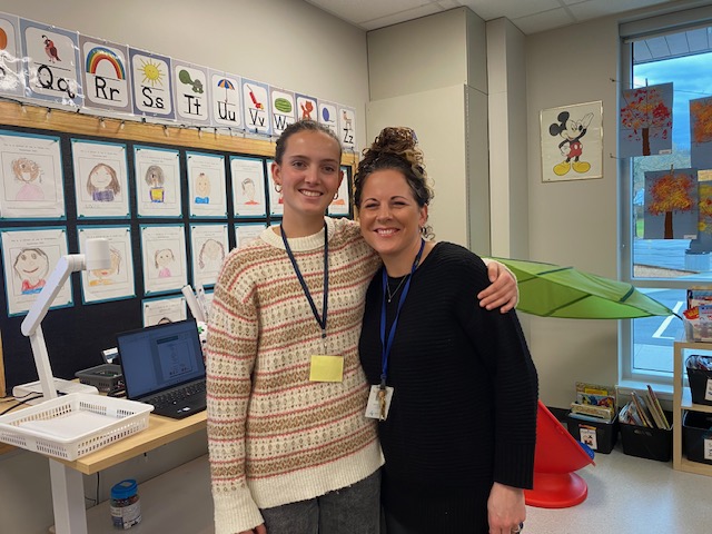 AbbotsfordSD's tweet photo. A special day at the district! Many of our staff brought their Grade 9 children to experience Take Our Kids to Work Day. It was an inspiring opportunity to see why so many people #ChooseAbbySchools for their career.
#AbbySchools https://t.co/C7IJhrLzCC