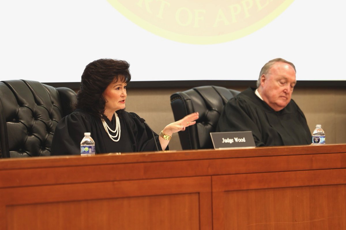 WFULawSchool's tweet photo. Today, the NC Court of Appeals held oral arguments at Wake Forest Law for the case of the State of NC v. Tristan Jevon Allen and Keon Jaykwon Rush.

Judges Tyson, Wood, &amp; Freeman presided.

Moot Court Marshal Mary McCullough (3L) opened the court &amp; managed time for the oralists. https://t.co/5Wln0WzPvL