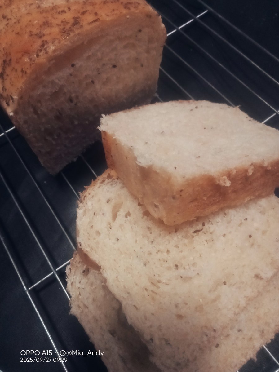 Sourdough Shokupan 
For order DM/WA

100% Sourdough 🍞