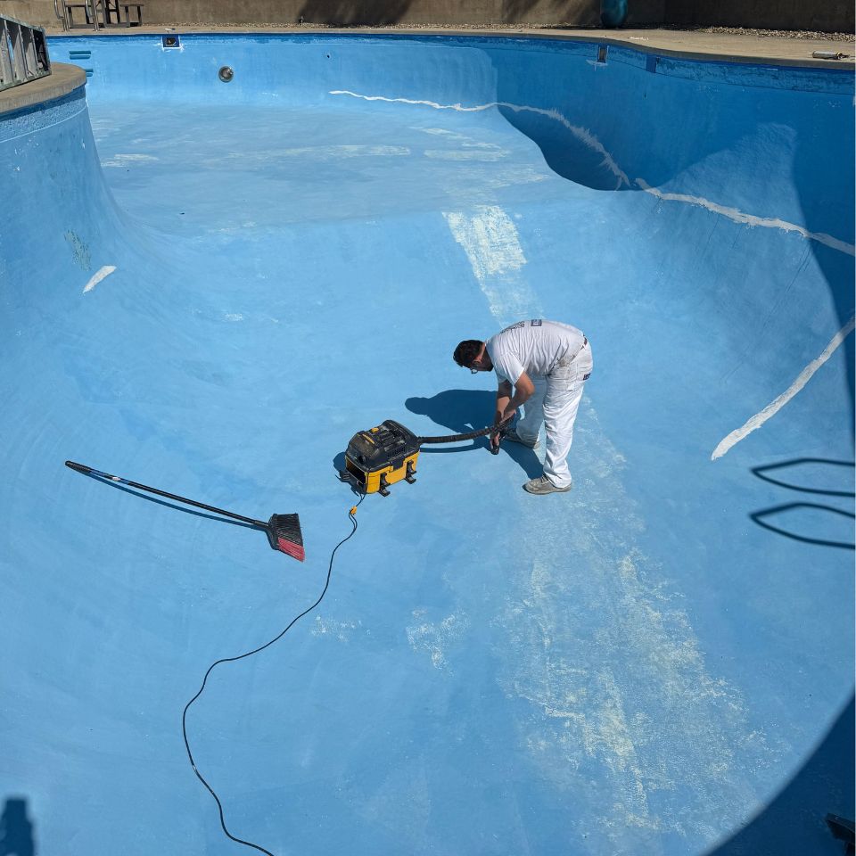 ConleyBrosPaint's tweet image. 💦 Time to plan for spring! A freshly painted pool isn’t just about looks — it’s about protection and durability.
📲 Free quotes: (574) 440.5970
#ConleyBrothersPainting #PoolRefresh #MichianaPainters