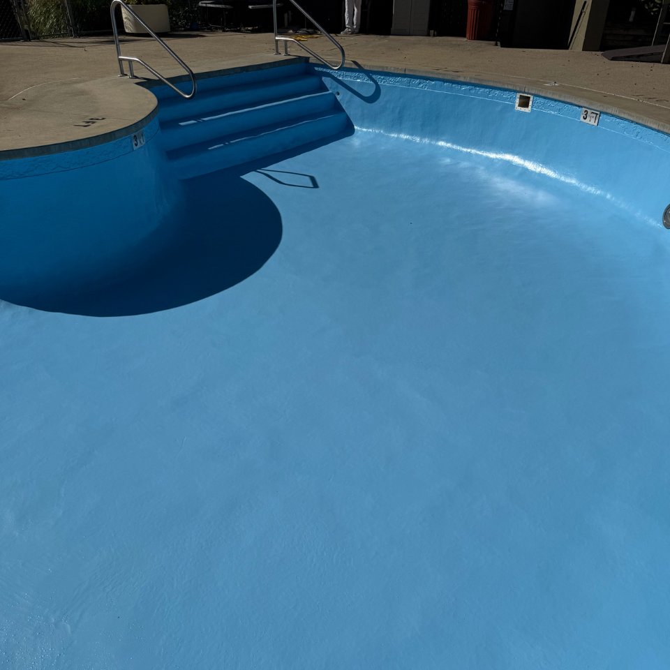 ConleyBrosPaint's tweet image. 💦 Time to plan for spring! A freshly painted pool isn’t just about looks — it’s about protection and durability.
📲 Free quotes: (574) 440.5970
#ConleyBrothersPainting #PoolRefresh #MichianaPainters