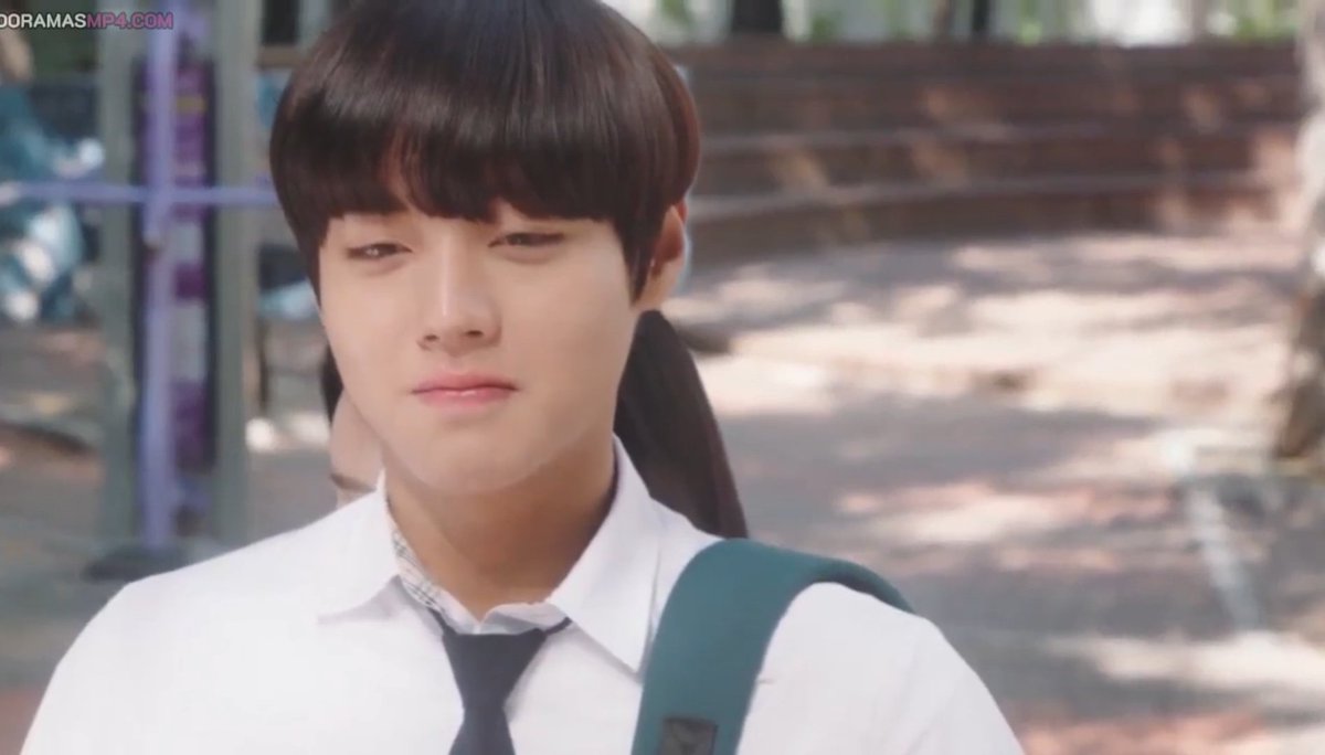 iiforjihoon's tweet image. Esta escena es PRECIOSÍSIMA!😭 No me lo podía creer cuando vi a Ja rim abrazar a Joo young por su cuenta! Qué momento tan dulce y genuino aaaaaa tan bellos 🤍

#LoveRevolution #LoveRevolutionEp29