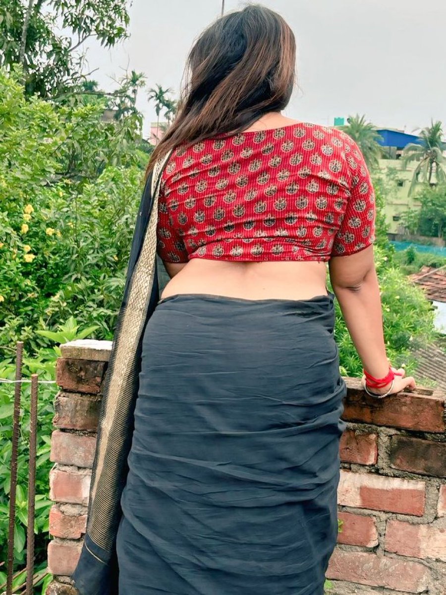 BhabhiPyasi01's tweet photo. इस पोजिशन में कभी इंज्वॉय किया है
एक बार कर के देखो,,,😲 https://t.co/gwhUhoOubC