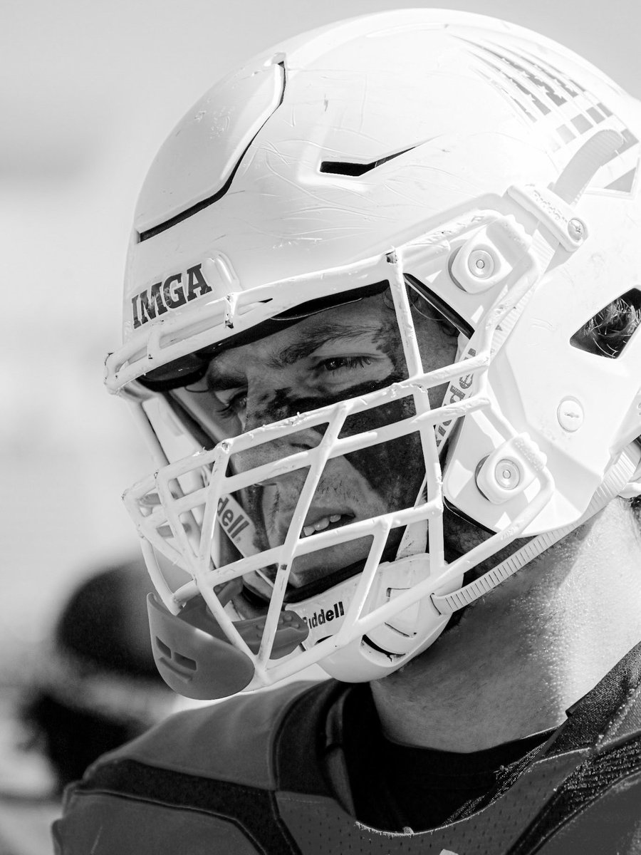 PrestonJCareyPJ's tweet image. You either survive in the jungle, or you live in the zoo.
@IMGAcademy @IMGAFootball 
#KeepWorking #GrindNeverStops #IMG