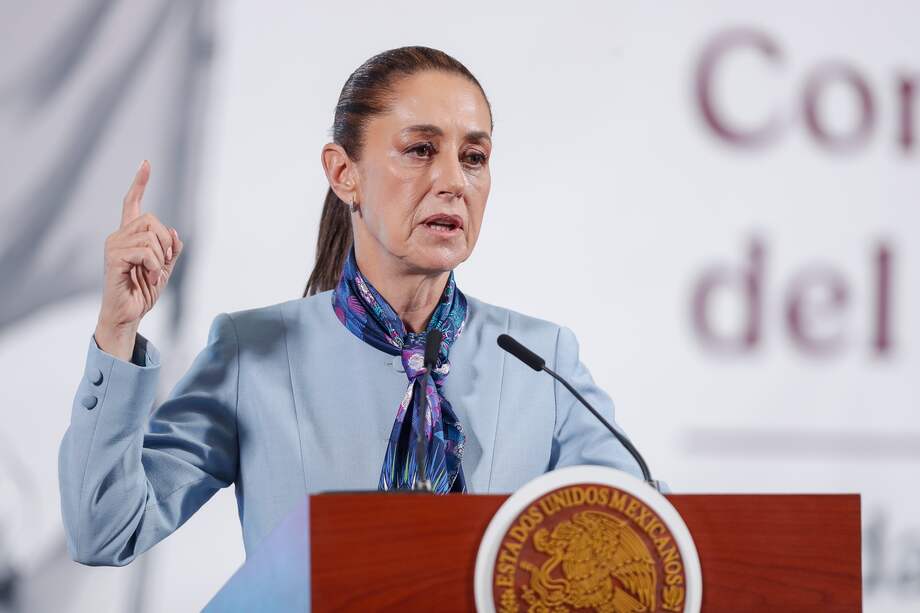 #MEXICO
Usted tiene una imagen favorable o desfavorable de la Presidenta de México <a href="/Claudiashein/">Claudia Sheinbaum Pardo</a> Claudia Sheinbaum?  

🔁 Favorable  
❤️ Desfavorable
