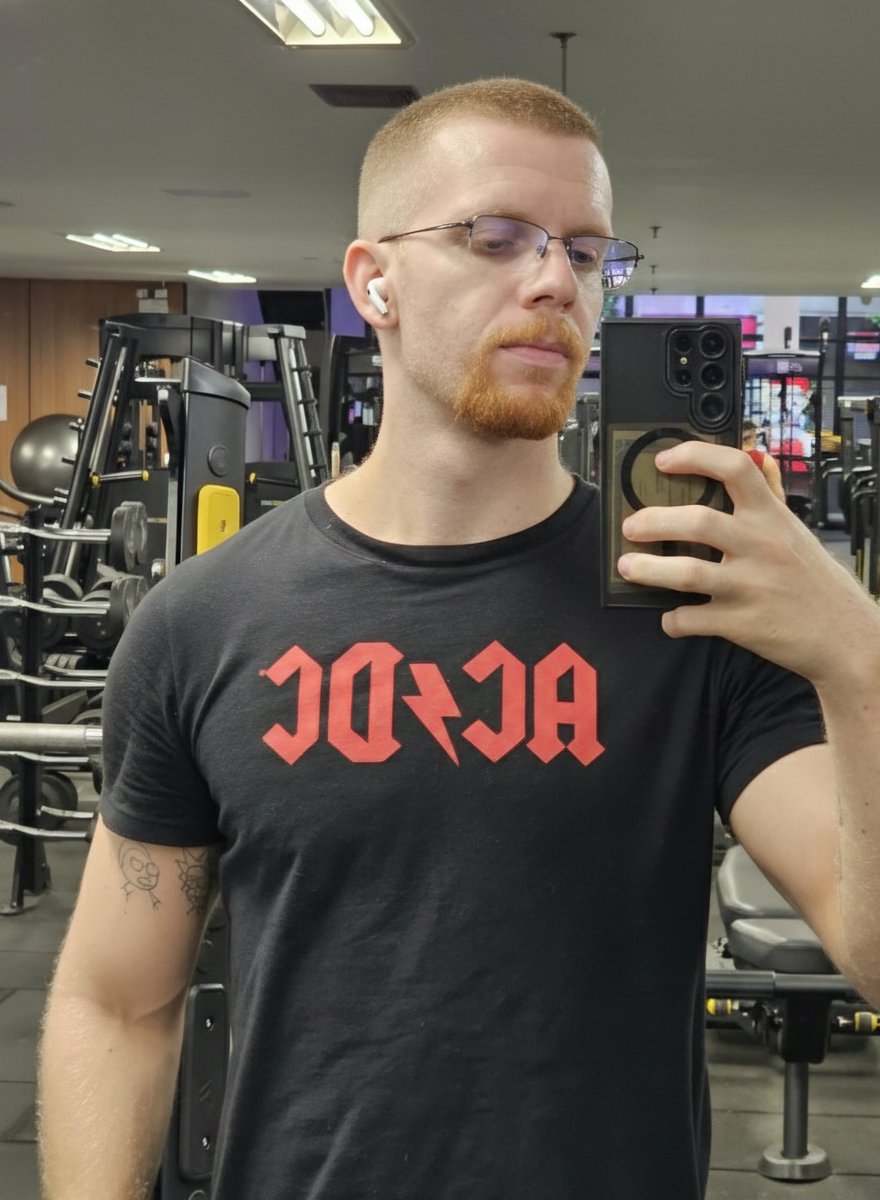 Hairy Hung Ginger tweet media