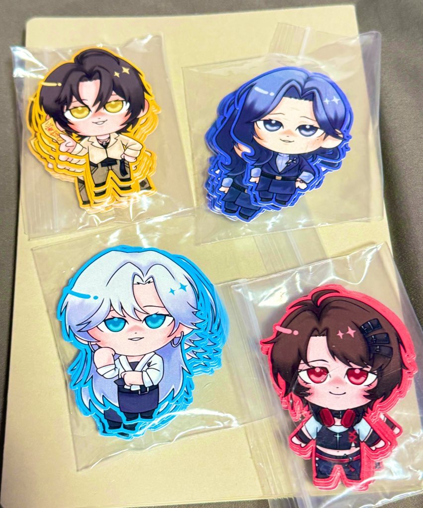 THEY’RE HEREEEEEE AND THEY’RE SO CUTEEEEE!!! 
The stickers I drew inspired by LCFYS came today and the quality is amazing🤤🫶