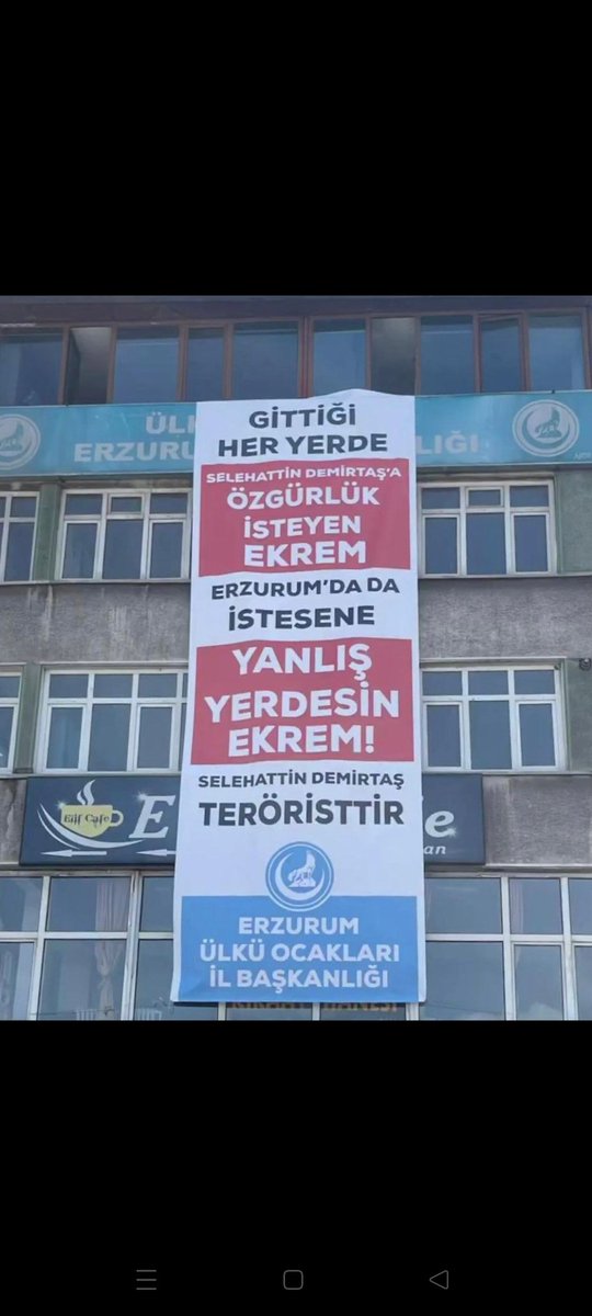 gedik_halit's tweet photo. Bize büyüklerimizin öğrettiği,
Selahattin Demirtaş teröristtir.
Teröristten umut bekleyen teröristtir.
Türk Milletine ihanet eden teröristtir.
Vatana ihanet eden teröristtir.
Bayrağa ihanet eden teröristtir. https://t.co/8aECzYZeW3