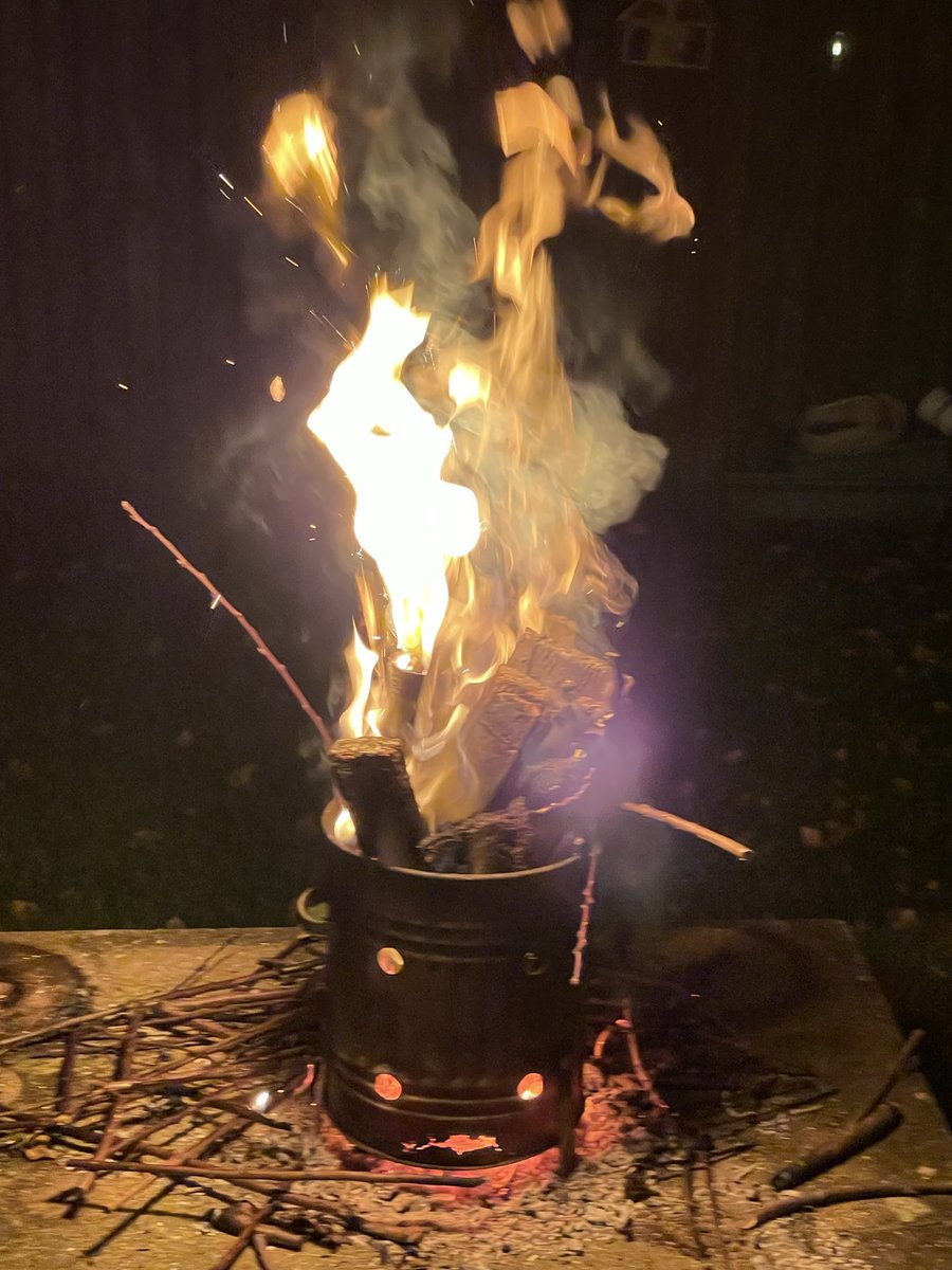 ScotchKev's tweet photo. …the ghost escaped   x #bonfie #Halloween https://t.co/8z6w8I39GF