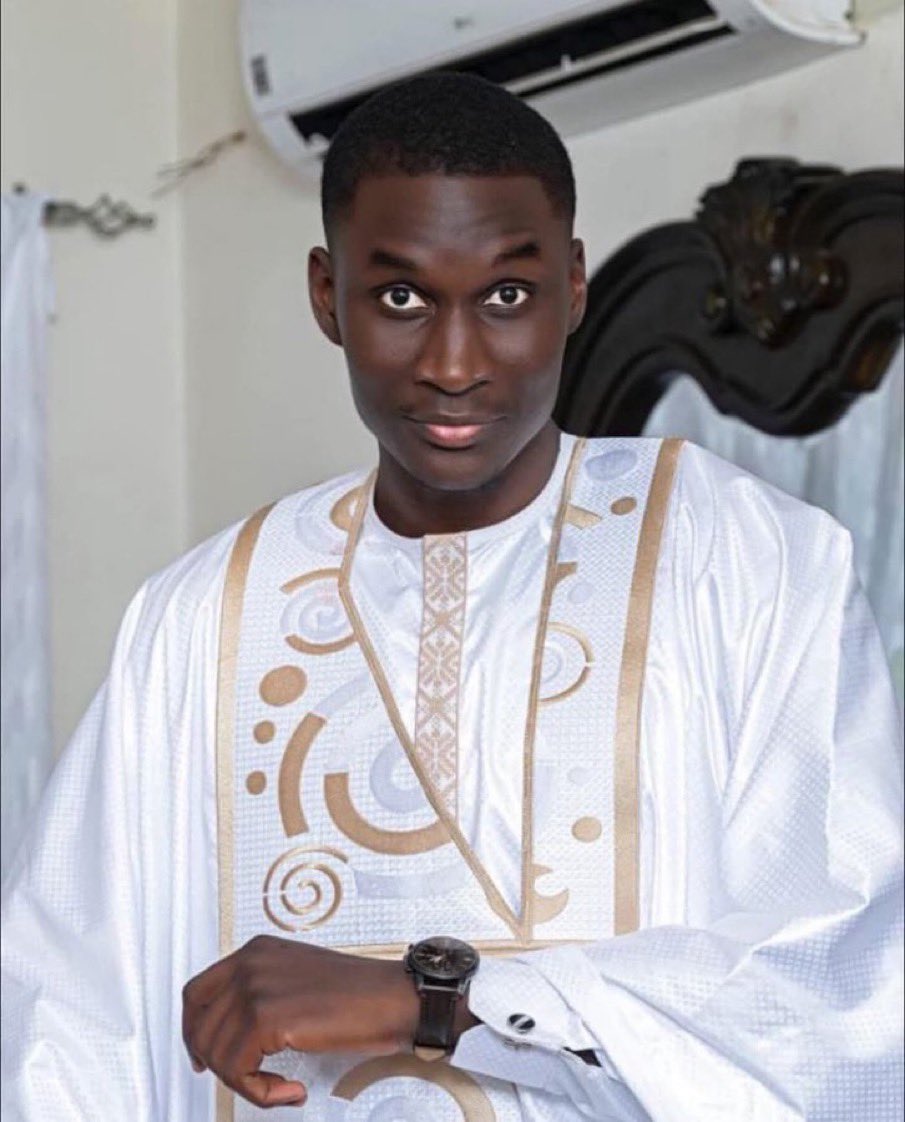 seydinaof's tweet image. Voici une photo de Seydina 

Quiconque le voit ou a des informations sur sur peut contacter les numéros suivants :

📞 77 370 18 34 / 77 267 13 13