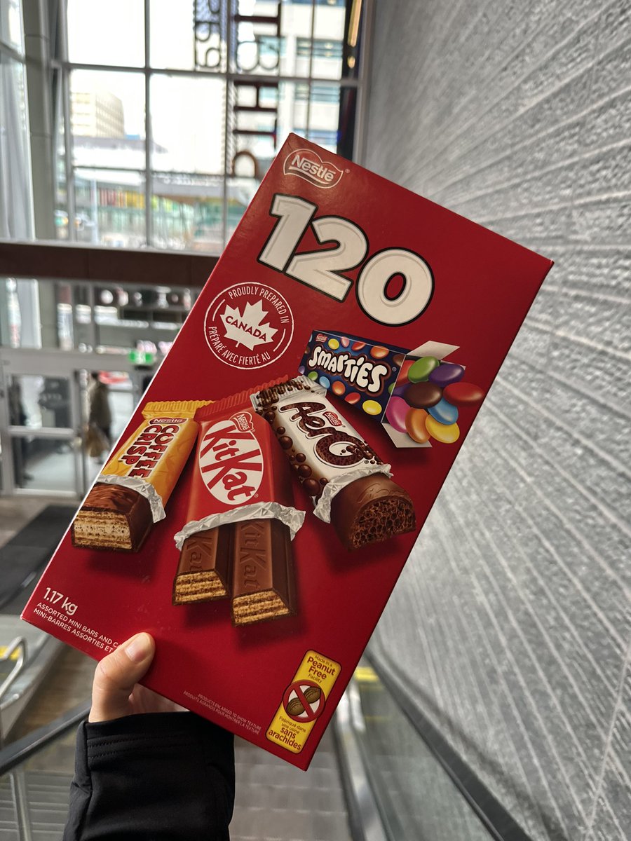 🏒 adrienne - hockey swiftie 🏒 tweet media