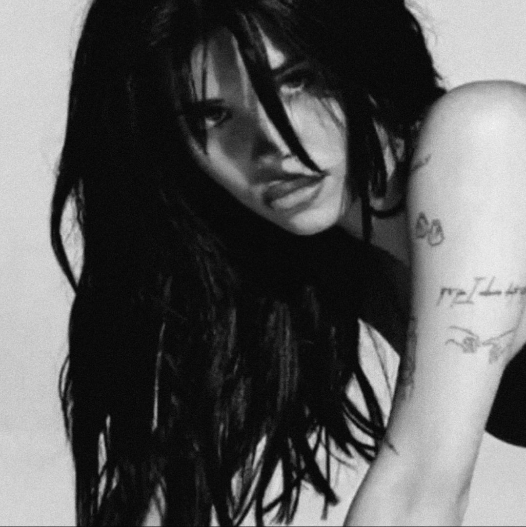 imgayfornessa's tweet image. 20 covers that nessa barrett has done over the years
- a thread ⭐️