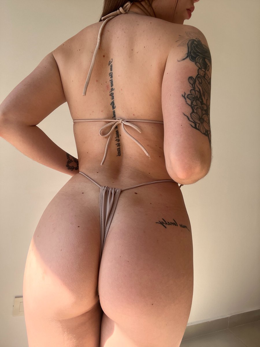 officialmxrtina's tweet photo. If you think the photos here are bold… you should see what I don’t post.
🔗in bio. #onlyfans #spicycontent #latina https://t.co/2SQVu5aEsm