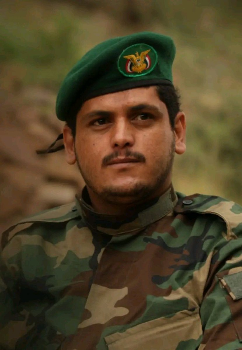 "لم يُخلق ليتبع أثر أحد … بل خُلِق ليترك أثراً لا يُمحى حتى في قلوب أعدااائه"

قنااااص اليمن الأسطوري الـ؛؛؛هيد/طه نجيب سلام ربي عليه
لا يوجد احد من قناصيين العالم يمتاك في أرشيفه أكثر من 1200 عمليه قننص موثقه سواه
ركز هذا فقط ماتم توثيقه اما عمليااته تتجاوز ال 4000