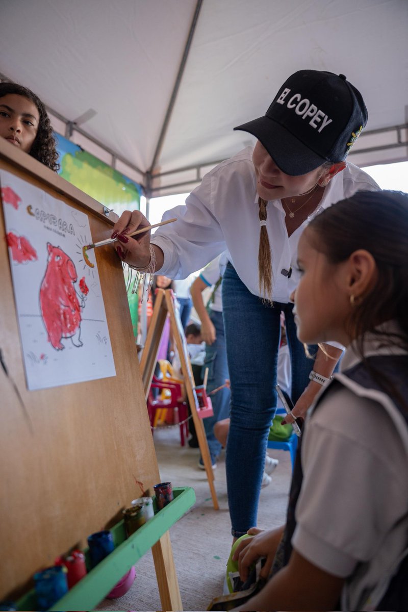 GobdelCesar's tweet photo. ¡La primera infancia a toda marcha!🌈

🎯El Gobierno del Cesar llevó hasta el municipio de El Copey la Ruta de los Derechos, una jornada de atención integral que promueve, de manera pedagógica y vivencial, los derechos fundamentales de la primera infancia.

🧵 https://t.co/Zm5h2VXJNV