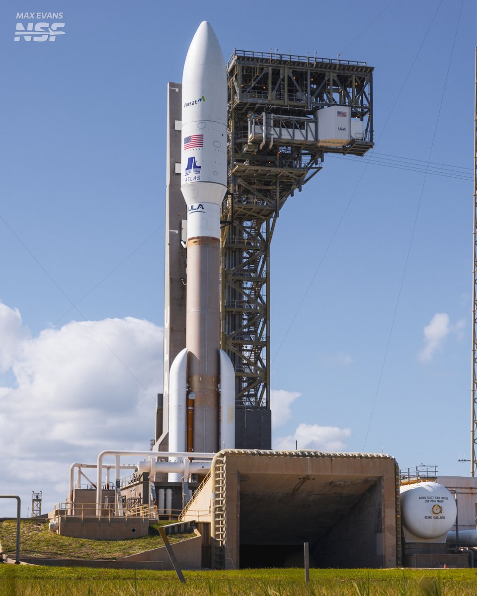 _MaxQ_'s tweet image. The stage is set at SLC-41 for @ulalaunch's mighty Atlas V rocket and the @viasat-3 F2 mission, currently slated for liftoff later tonight. 

The 44-minute launch window opens at 10:24pm local time here on the Space Coast, the first night launch of an Atlas V in about 3 years!…