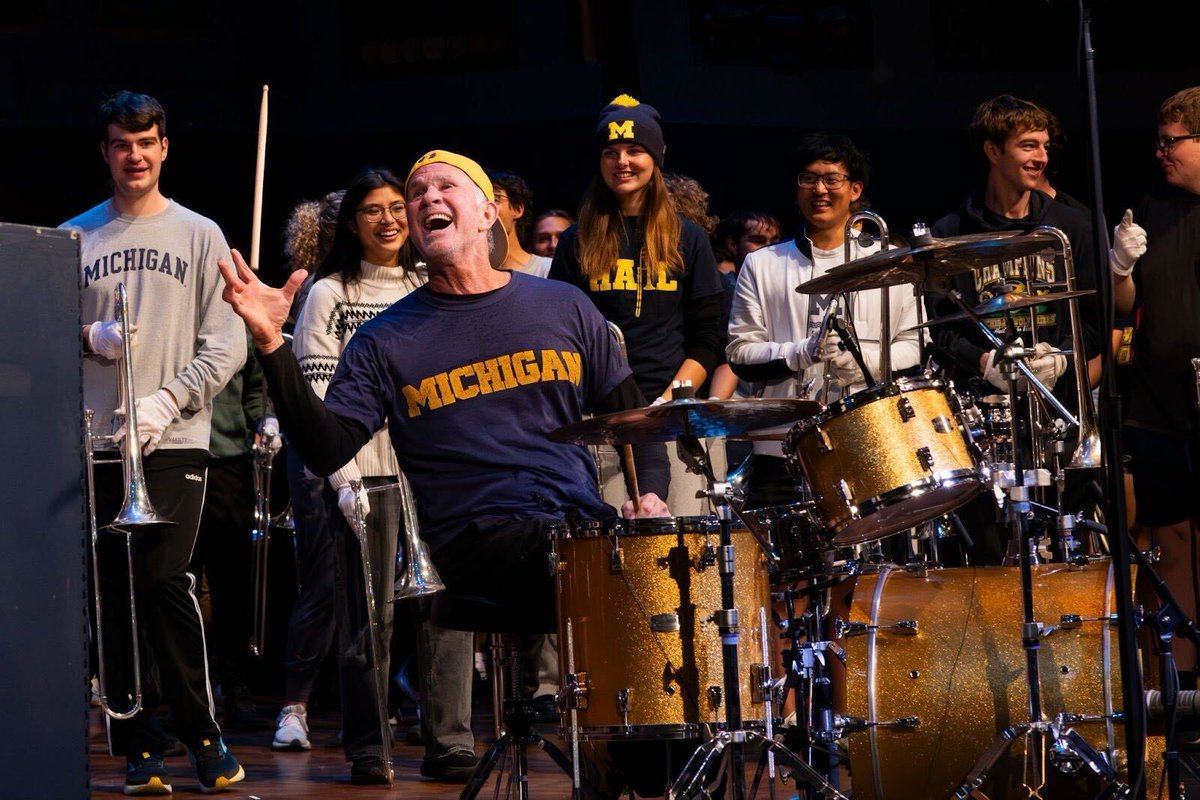 ChadSFoundation's tweet photo. The Curtis &amp; Joan Smith Scholarship, named after Chad's parents, supports incoming freshmen with financial need pursuing music careers at @UMich.

First recipient: Fall 2026.

This follows our UMN partnership launched in September. Both honor his parents' legacy. 💙💛 https://t.co/vMioxAEWsJ
