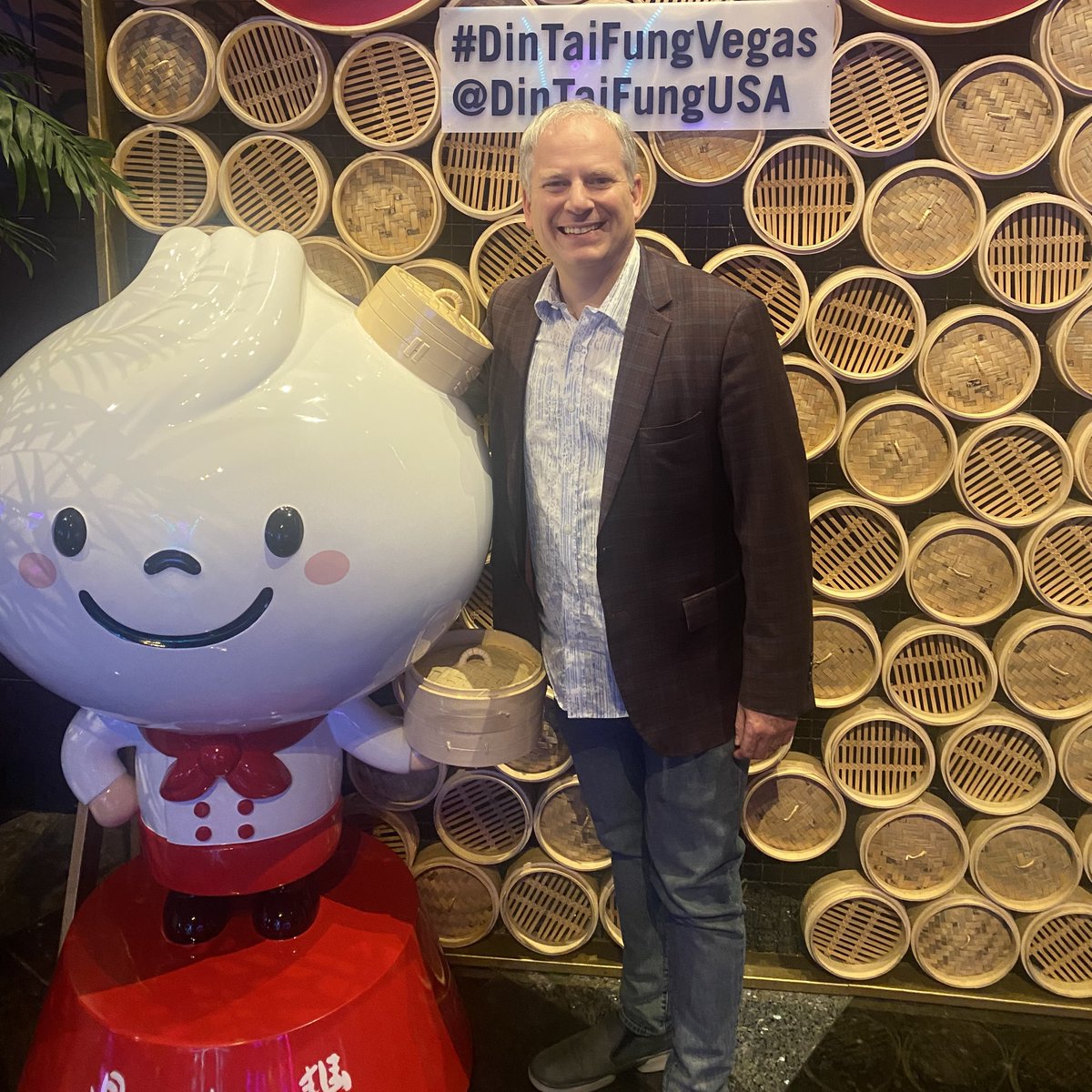 BigPaybackSlots's tweet image. Any favorite dish recommendations here at Din Tai Fung?

#Slots #SlotMachine #Winning