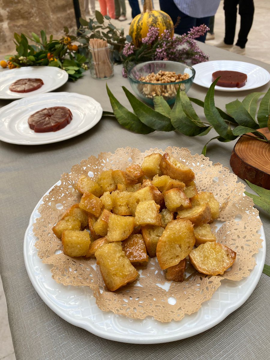 Tiberis3's tweet photo. TIBERIS : ~ Mel i mantega ~ Miel y mantequilla ~ Receta del ... https://t.co/Mji5vObfXV https://t.co/ce9KrzIyZj