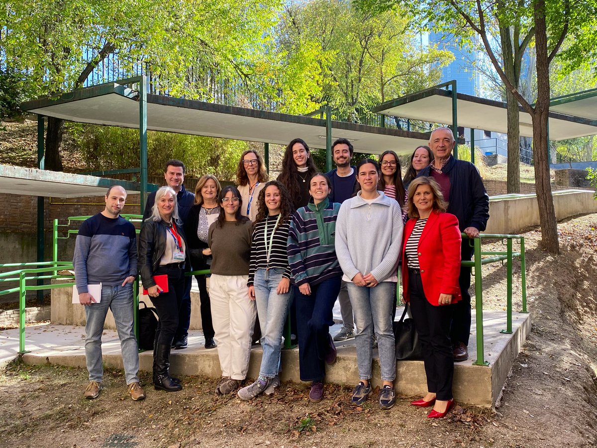 Ayer nos acompañó en nuestra VI reunión científica Dña. Gemma Espinosa, jefa de área de programas de investigación de la CAM, ¡encantados de haberte recibido! <a href="/ComunidadMadrid/">Comunidad de Madrid</a> <a href="/IIBmCSICUAM/">IIBM</a> <a href="/IQM_CSIC/">IQM_CSIC</a> <a href="/UAM_Medicina/">Medicina UAM</a>