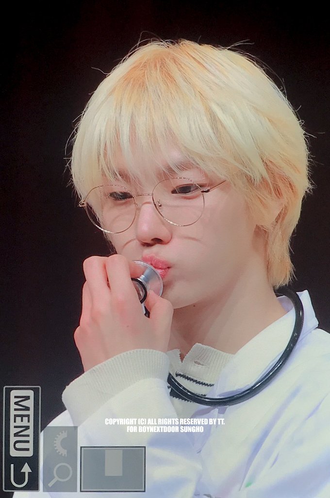 251105

#성호 #SUNGHO 
#보이넥스트도어 #BOYNEXTDOOR