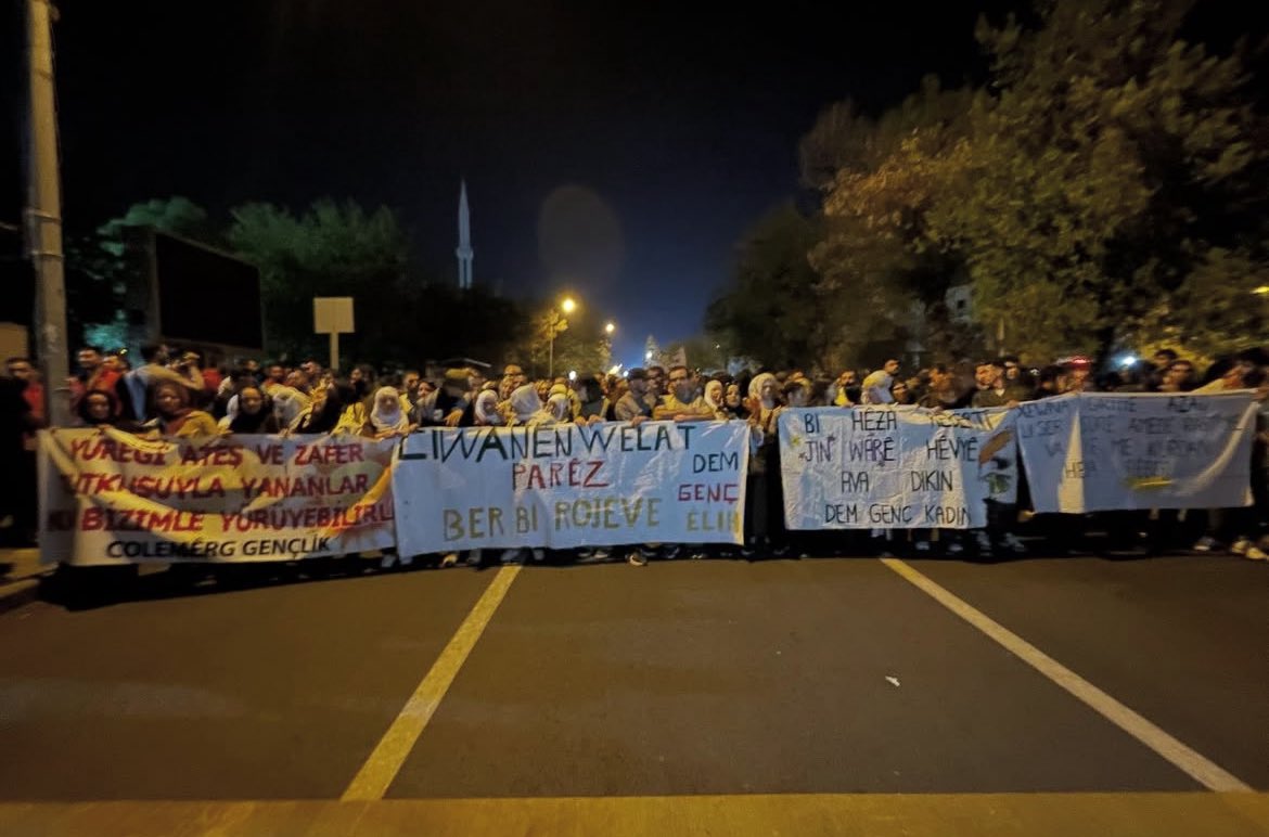 <a href="/demgenc_amed/">Demgenc.amed</a> 

 Dem Parti Amed Gençlik Meclisimizin yeni X hesabıdır.