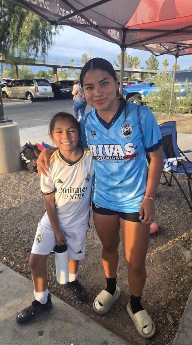 #EllasEnTUDN Vamos Apoyando des des de  Las vegas 
<a href="/Sarela8/">Sara Zetune</a> 
<a href="/Geo_Gonzalez/">Georgina González Toussaint</a> 
<a href="/marifermora90/">Maria Fernanda Mora 🐥</a> 
<a href="/ramon_aranza/">Ramon Aranza 🪙</a> 
  #OrgullososdeEllas