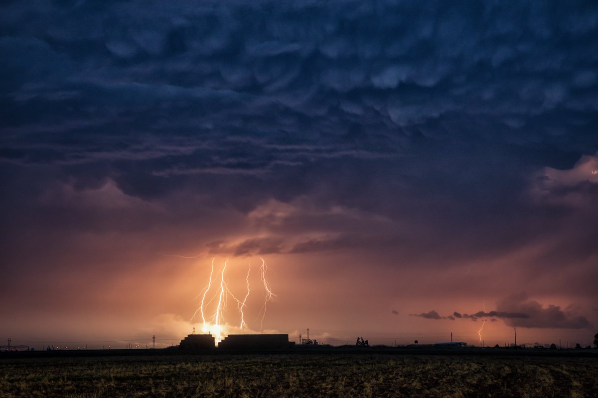 Bolts of electricity illuminating the sky over Oklahoma. Lightning occurs when turbulent air cause ice and water particles to collide, separating positive and negative charges and creating immense electrical tension.
When this tension breaks, a surge of energy bridges the gap.