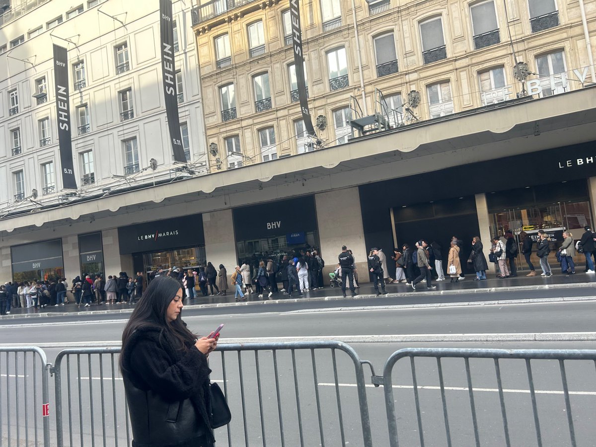 LauriLaurine's tweet photo. #BHV Avec #Shein, vous avez perdu toute crédibilité. Boycott total!! https://t.co/8wfwEK1WIn