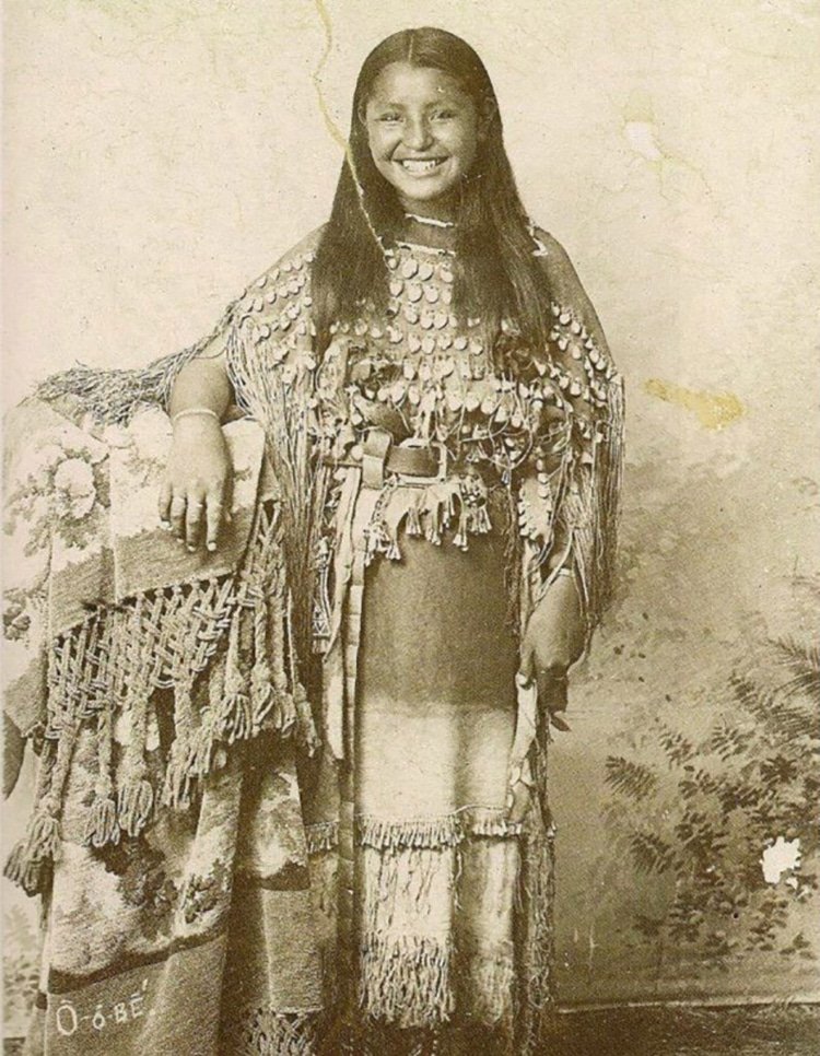 <a href="/LoschbourStev/">Stev</a> Two of my favorite historical photos (<1901, China and Kiowa girl, 1894):