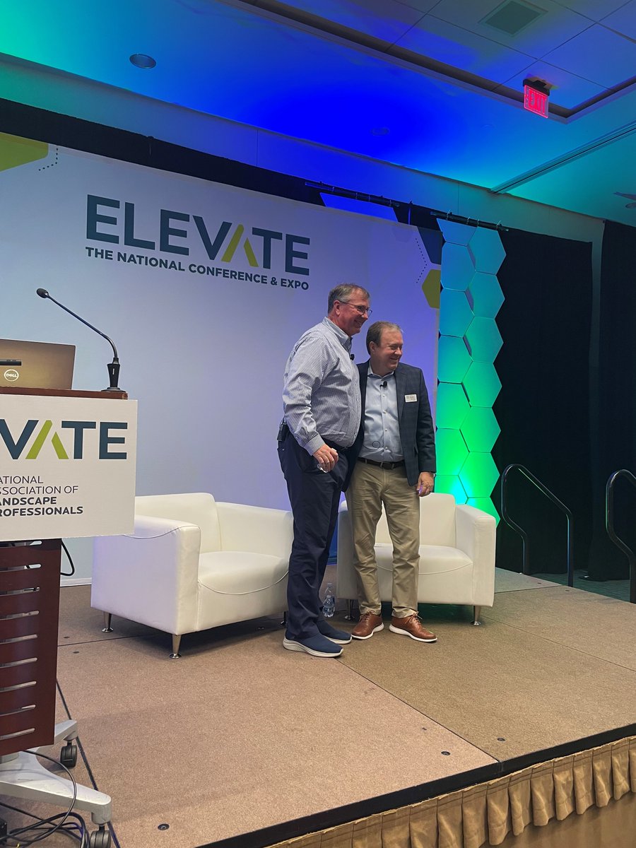 BrightView's tweet image. At @the_nalp&apos;s national convention in Phoenix, our President &amp;amp; CEO, Dale Asplund, joined NALP CEO Britt Wood for a fireside chat on the state of the landscaping industry. Their discussion highlighted what drives our work—retention, growth, and creating fulfilling careers.