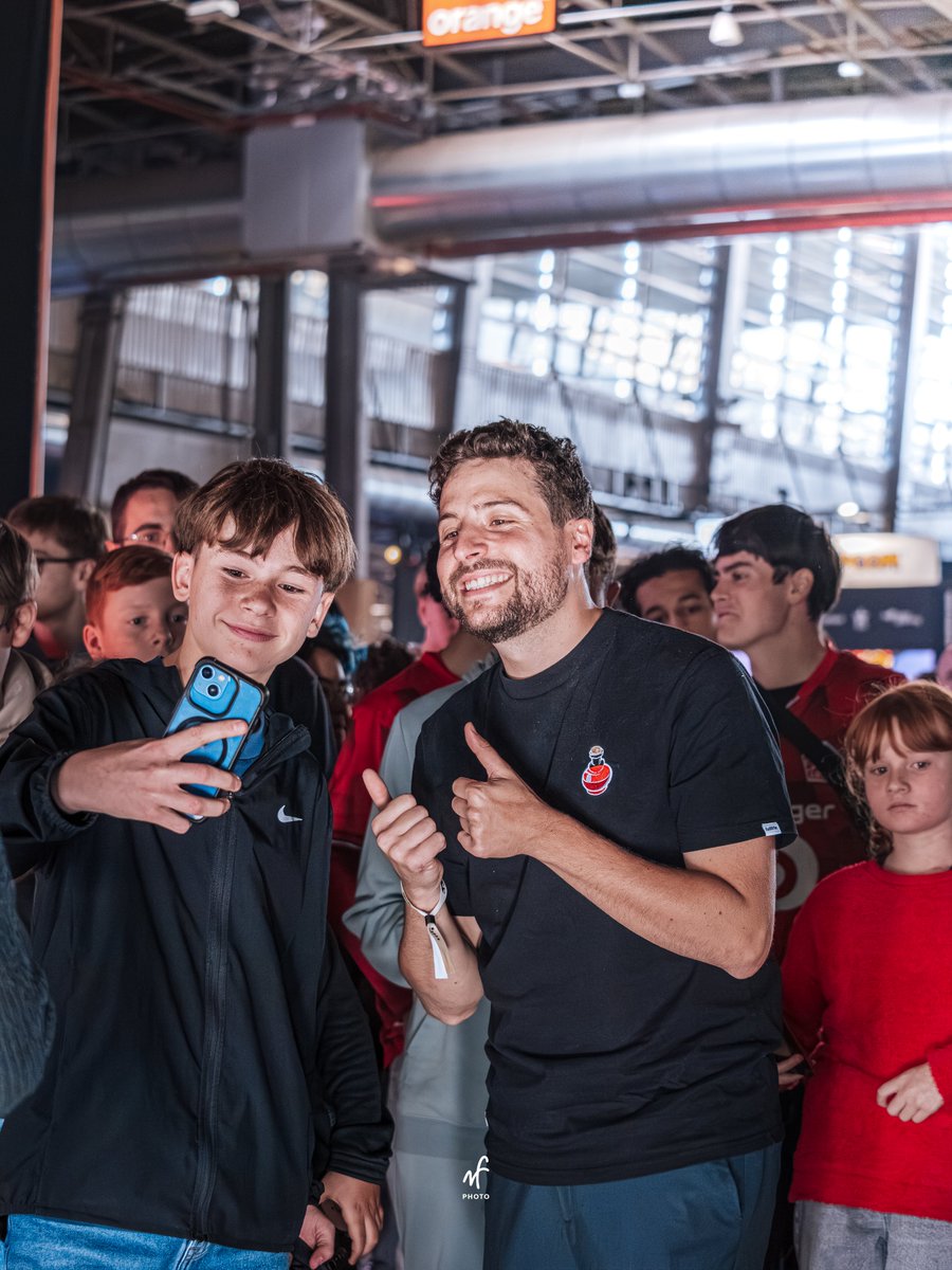 Incroyable <a href="/ParisGamesWeek/">Paris Games Week</a> 

Merci <a href="/Fnac/">Fnac</a> pour votre confiance, trop content d'avoir pu host une scène aussi incroyable !

Hâte de 2026