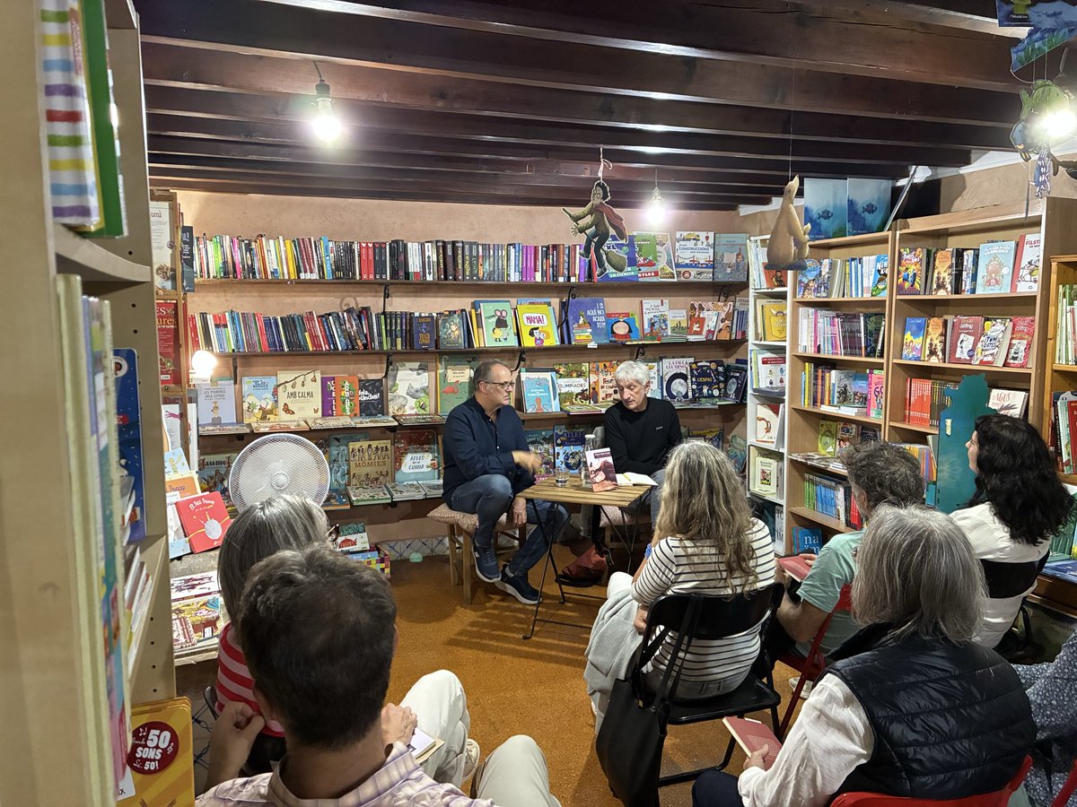 Ensiola Editorial tweet media