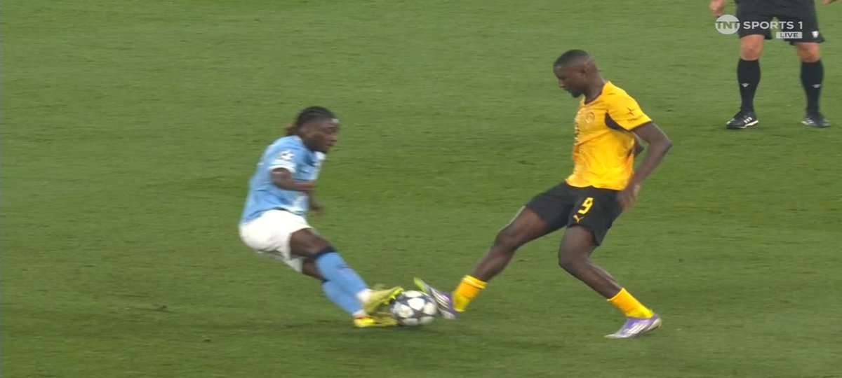 Jeremy Doku Xtra tweet media