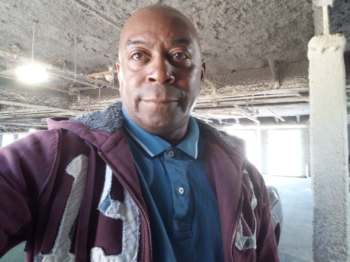 MECUSATELECOM's tweet image. AMERICAN RECORDING CONSORTIUM facebook.com/10006357780858… New World Class Broadcast Recording Engineer Curtis L. Mitchell, @bmi reaches out to Jayz and Beyonce @RocNation concerning &quot;The CITY LIFE&quot; @chicagobulls Masters worth @MECUSATELECOM $250 Million @UMG Dollars @southernbancorp