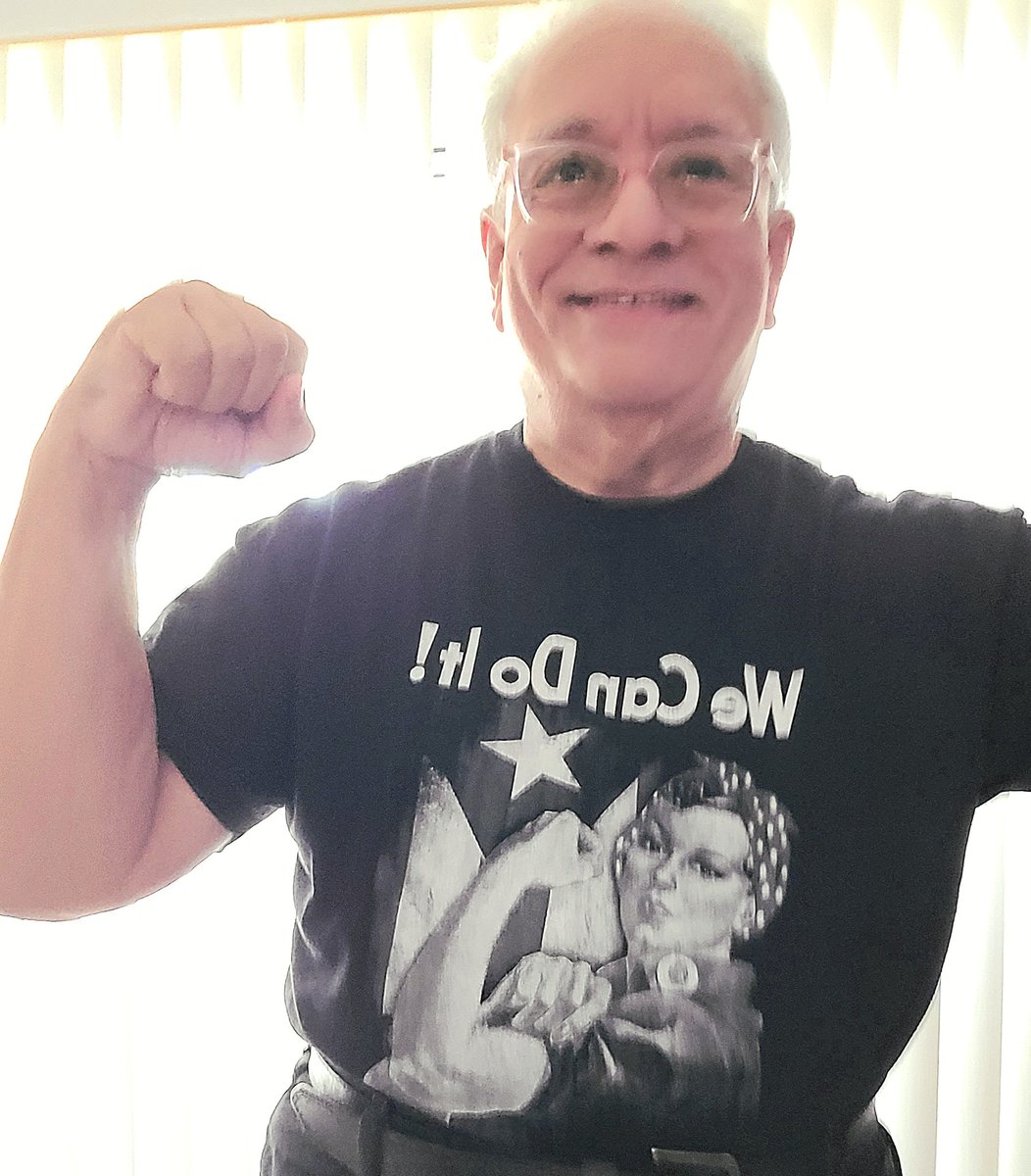 MikeRosTX's tweet image. These past few days I was happy to help volunteer my time to the @BoricuaDems phonebank by contributing a grain 🌾 of rice at a time for Governor-elect @MikieSherrill . Which is why today I wear this tshirt 👕 proudly. #DemsUnited 💪🏾🇵🇷 #SiSePuede #RBG