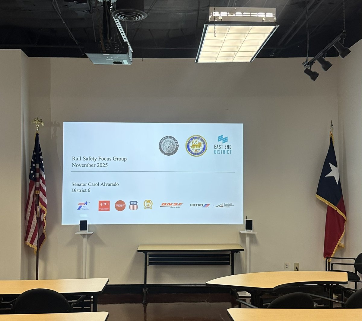 Our Rail Focus Group with <a href="/EastEndDistrict/">East End District</a> is going strong.

Great to hear about the progress on all the projects that’ll clear up train congestion in the East End.