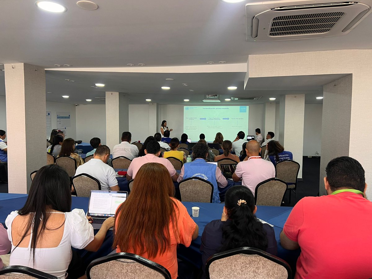 Hoy en Cúcuta realizamos el primer taller para construir el Plan de Acción Territorial (PAT) de Norte de Santander, con la participación de agencias y programas de la ONU, la <a href="/GoberNorte/">Gobernación de Norte de Santander</a>, academia, sociedad civil y sector privado. 🧵 1/2