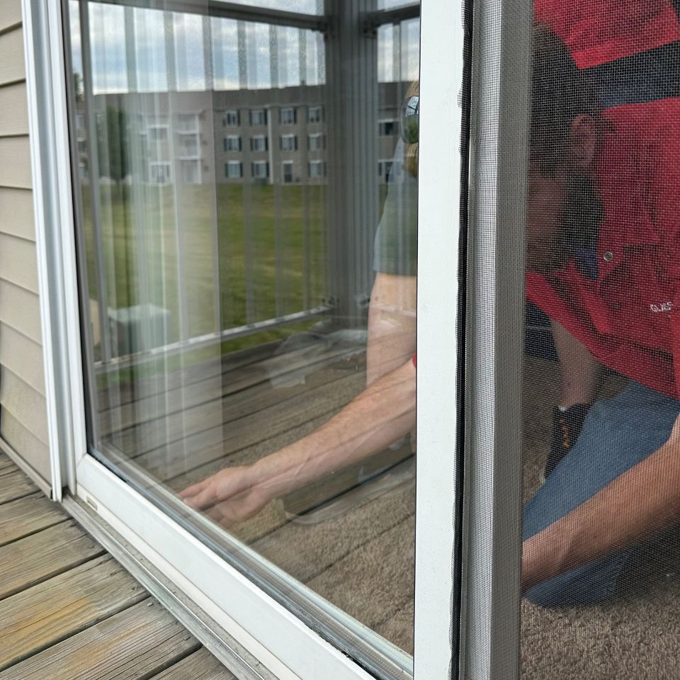 GlassDocBoise's tweet photo. ๐ก Scratched or foggy patio door glass?
Upgrade with energy-efficient sliding glass replacements from Glass Doctor!
๐ฒ Call today for clarity & comfort.
#GlassDoctor #PatioDoors #HomeGlass #ClearViews https://t.co/jcG1BaDF3m