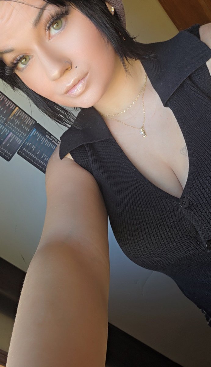 FlameGoddess🔥 tweet media