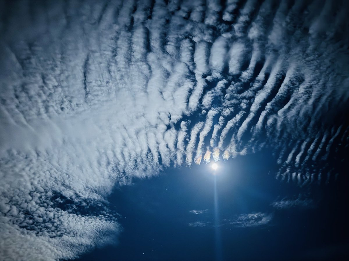 Het blijft bijzonder #fullmoon #vollemaan