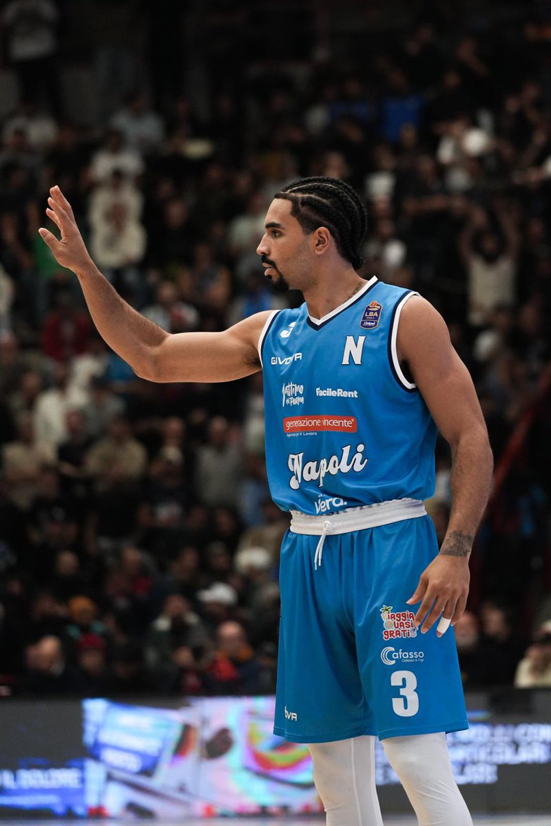 basket_napoli's tweet image. 𝗛𝗔𝗟𝗙 𝗧𝗜𝗠𝗘 ⏸️

Si chiude un bel primo tempo alla ALCOTT Arena con gli azzurri avanti 46-44 su Trapani Shark. Top scorer Mitrou-Long con 10 punti.

#NapoliBasketball | #DestinationNapoli 💙