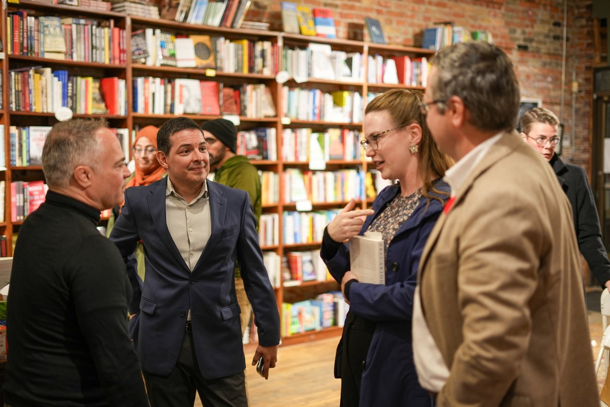 TeamworkMWSP's tweet image. We were privileged to join the launch of Marcello Di Cintio (@DiCintio)&apos;s latest book, Precarious: The Lives of Migrant Workers, last night at Biblioasis Bookshop (@BibBookshop). Hearing Marcello share his insights, challenges, and the powerful stories of the Temporary Foreign…