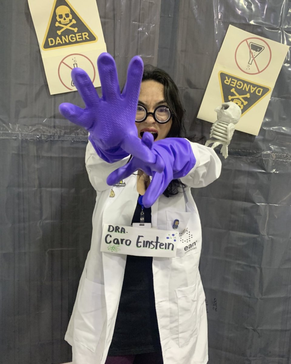 MovyLab's tweet image. 🎃👻 ¡Así vivimos nuestro Halloween 2025!
Entre risas, disfraces y trabajo en equipo, la Sociedad de Ortopedistas Pediátricos y MovyLab compartimos una tarde llena de diversión. 🧡🖤
🏆 ¡Felicitaciones a la Sociedad, ganadores del concurso de disfraces y decoración! ✨