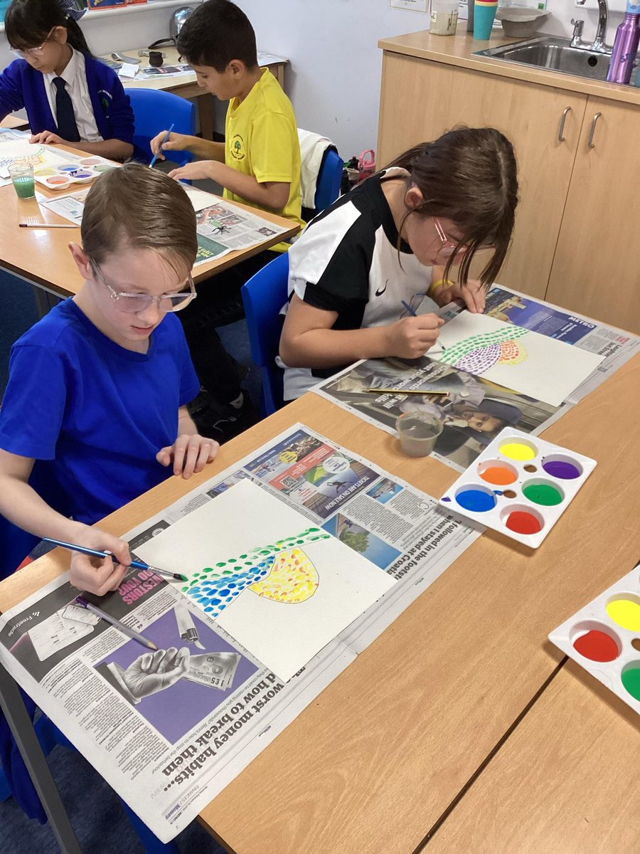 orchardsac's tweet photo. Look once again at the quality of the art work at @orchardsac!
The effort, the precision and the care! #highstandardsforall #education #thriving @greenheartLP 💚 https://t.co/LDl8gtFQTR