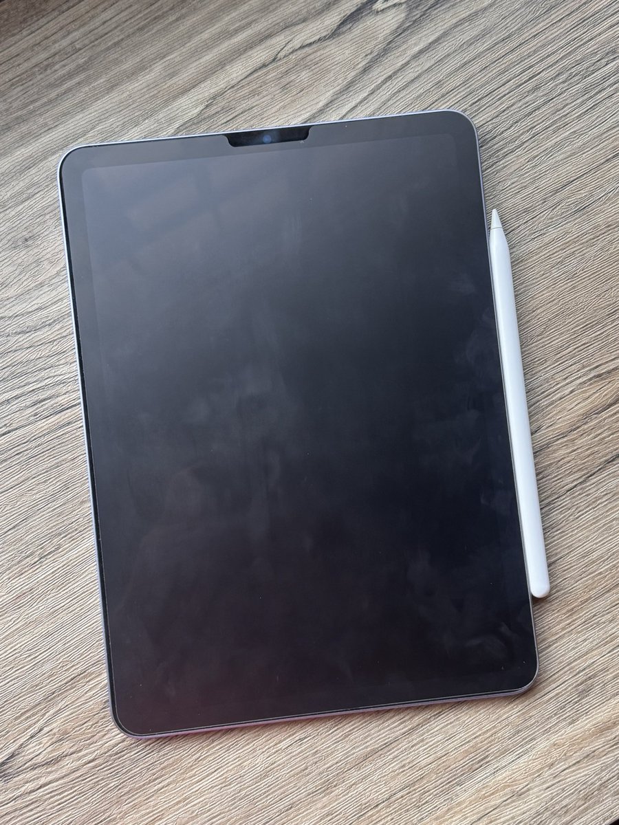 kifyves's tweet photo. wts lfb ipad air 5th gen 25k 
- 88% batt health
- 256 gb
- purple
- wifi only
- NO ISSUES

FREE APPLE PENCIL AND CASE 
gagamitin nalang

rfs: switching to ipad mini 7 https://t.co/rsUwzV7LOY