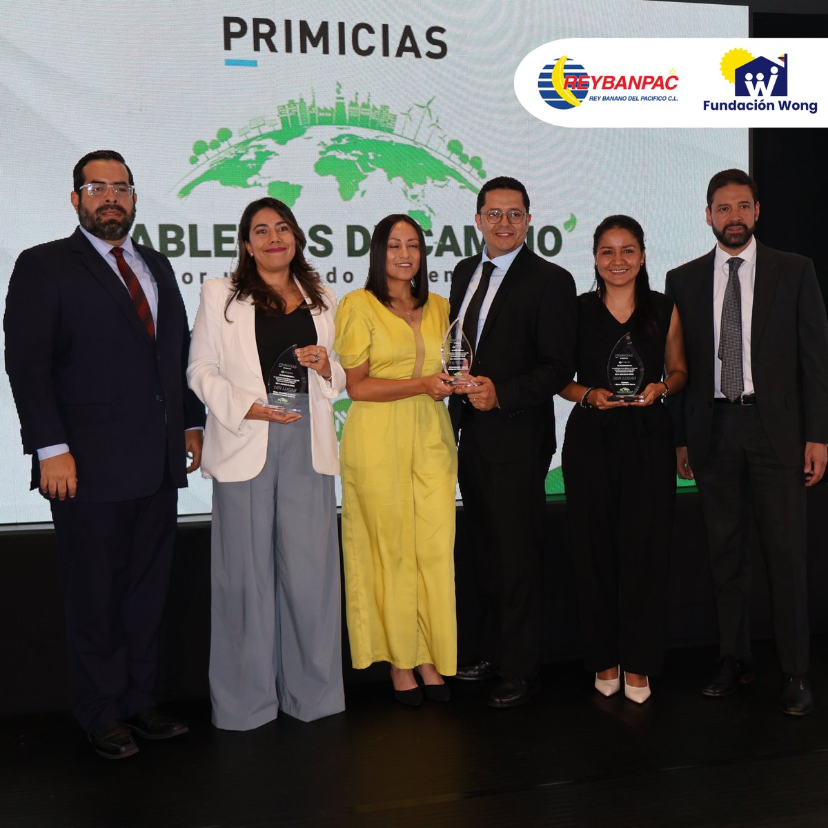 ¡𝗥𝗲𝗰𝗼𝗻𝗼𝗰𝗶𝗺𝗶𝗲𝗻𝘁𝗼 𝗾𝘂𝗲 𝗰𝗲𝗹𝗲𝗯𝗿𝗮𝗺𝗼𝘀 𝗲𝗻 𝗲𝗾𝘂𝗶𝗽𝗼!
El programa #MujeresImpulsandoMujeres, junto a #Reybanpac y #PlanInternational fue reconocido en los Premios Hablemos de Cambio 2025 por su aporte a la #EquidadDeGénero (ODS5).
#ODS5 #Sostenibilidad